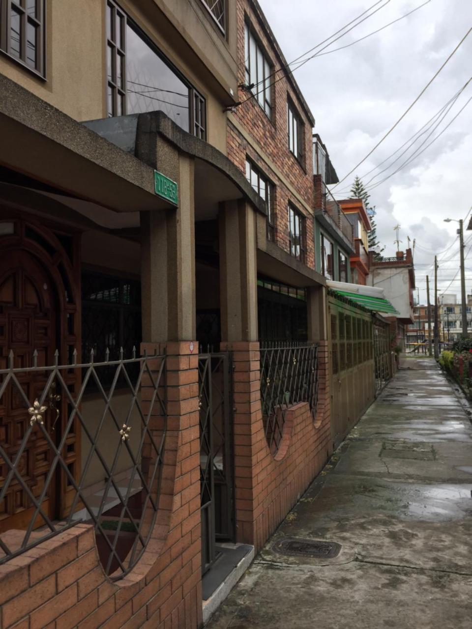 Casa Familiar Apartment โบโกตา ภายนอก รูปภาพ