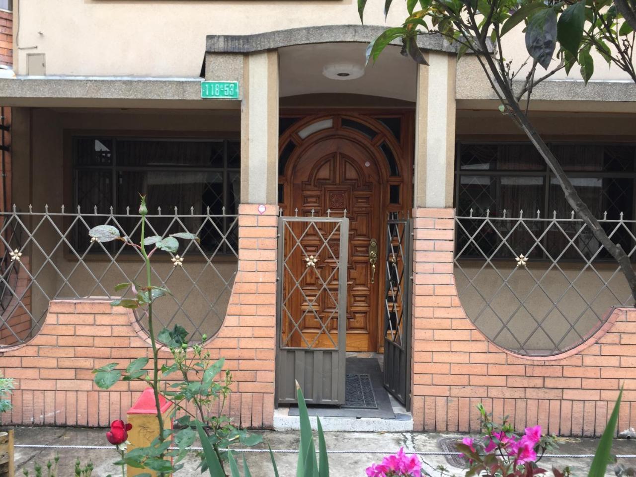 Casa Familiar Apartment โบโกตา ภายนอก รูปภาพ